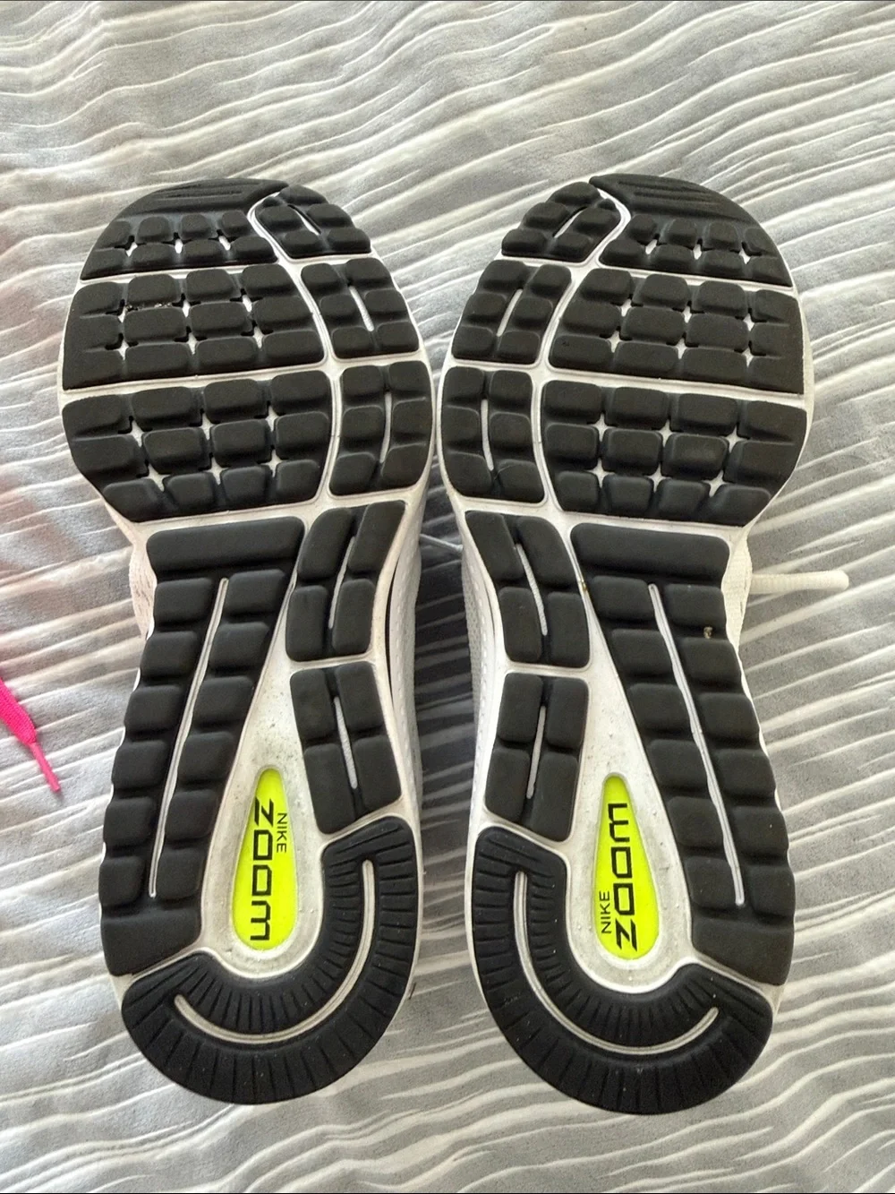 Nike White and Black Men's Athletic Running Shoes